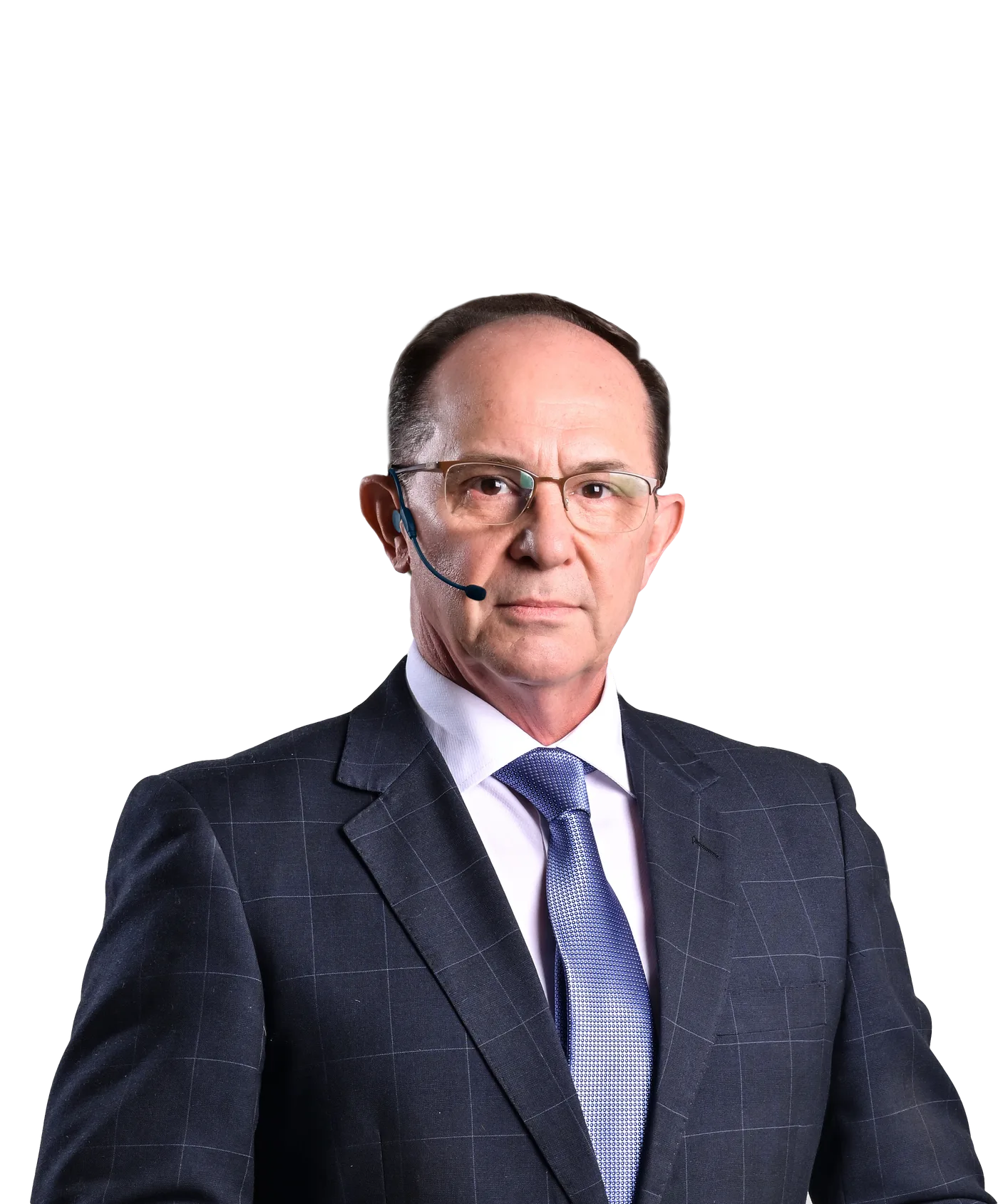 Coronel Marcos de Oliveira, de terno, palestrante e mentor de liderança