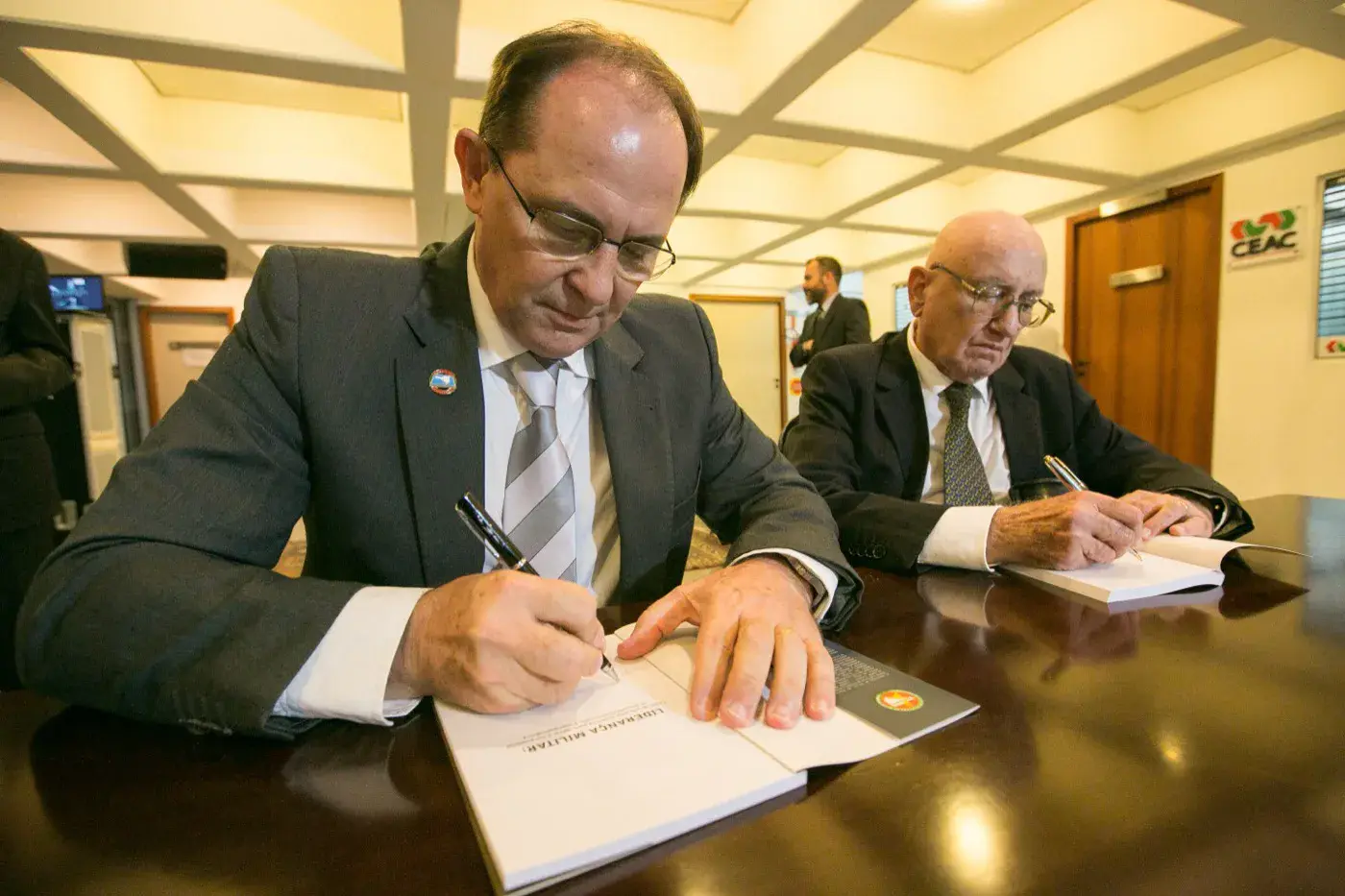 Lançamento do livro Liderança Militar
